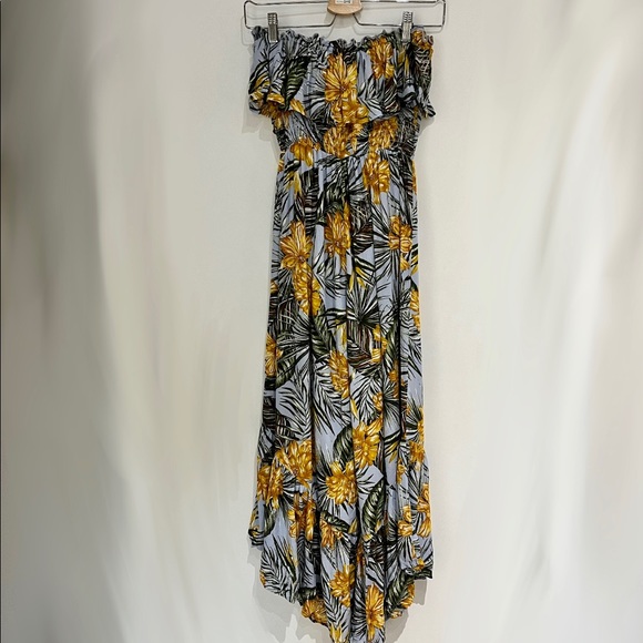 Hawaiian Print Strapless Romper by All In Favor - Picture 4 of 8